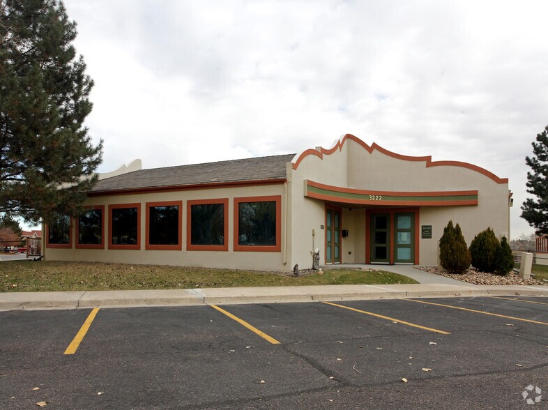 3222 S Vance St, Lakewood, CO à vendre - Photo du bâtiment - Image 2 de 7