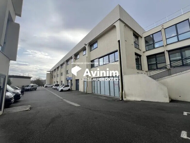 Commerce de détail dans Palaiseau à vendre - Photo du bâtiment - Image 1 de 5