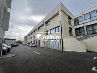Plus de détails pour Commerce de détail à vendre