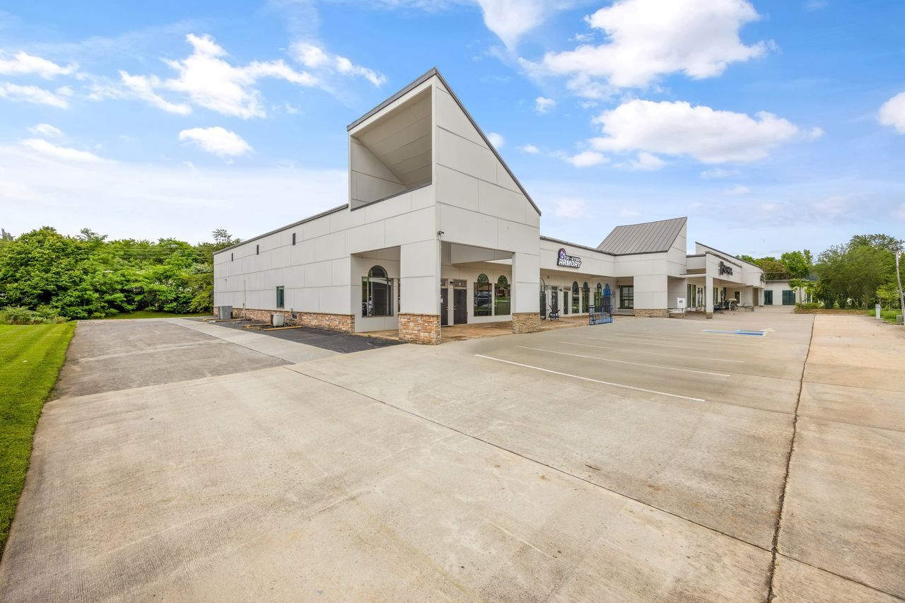 120 Center Park Dr, Knoxville, TN for lease Building Photo- Image 1 of 12