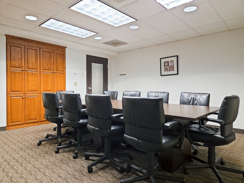 1224 Mill St, East Berlin, CT à louer - Photo intérieure - Image 3 de 13