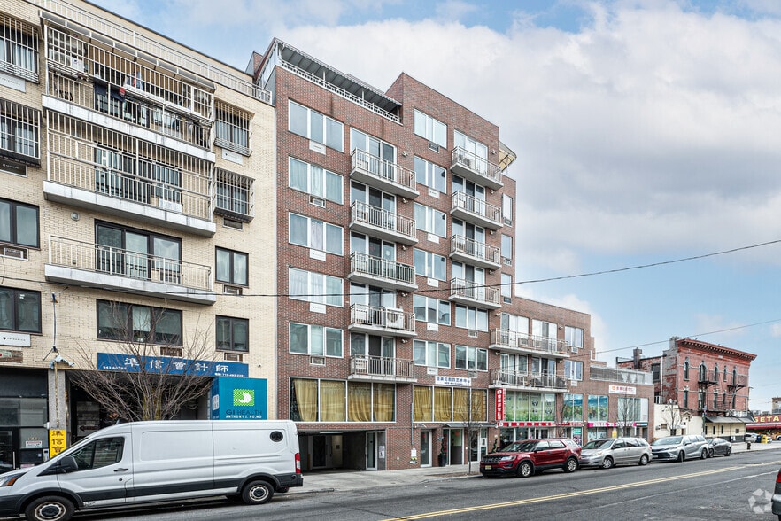 949 60th St, Brooklyn, NY for sale - Primary Photo - Image 1 of 6