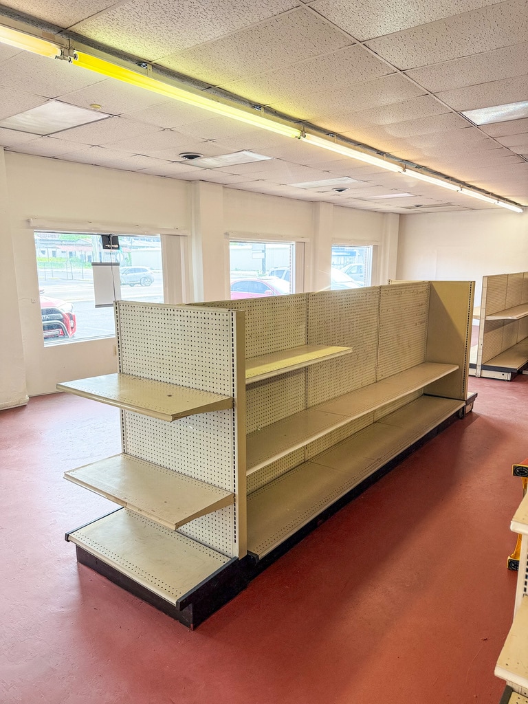 1315 W State St, Bristol, VA for lease Primary Photo- Image 1 of 13