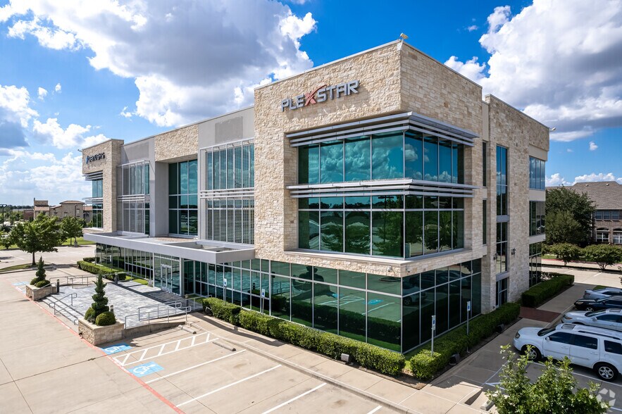 209 State Highway 121 Byp, Lewisville, TX à louer - Photo du bâtiment - Image 3 de 14