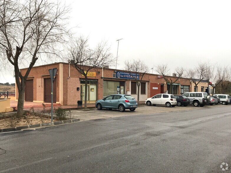 Urbanización los Olivos - Locales, 1, Olías del Rey, Toledo à vendre - Photo principale - Image 1 de 2