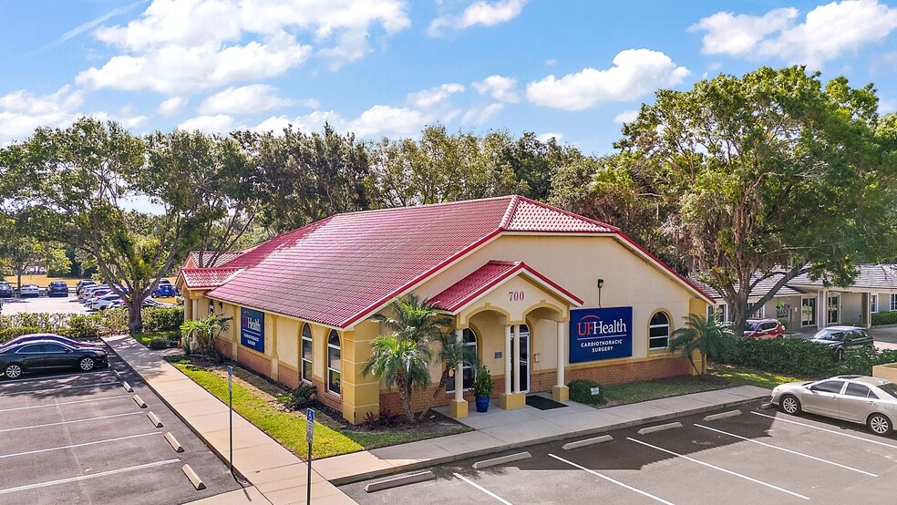 700 Doctors Ct, Leesburg, FL for sale - Building Photo - Image 2 of 25