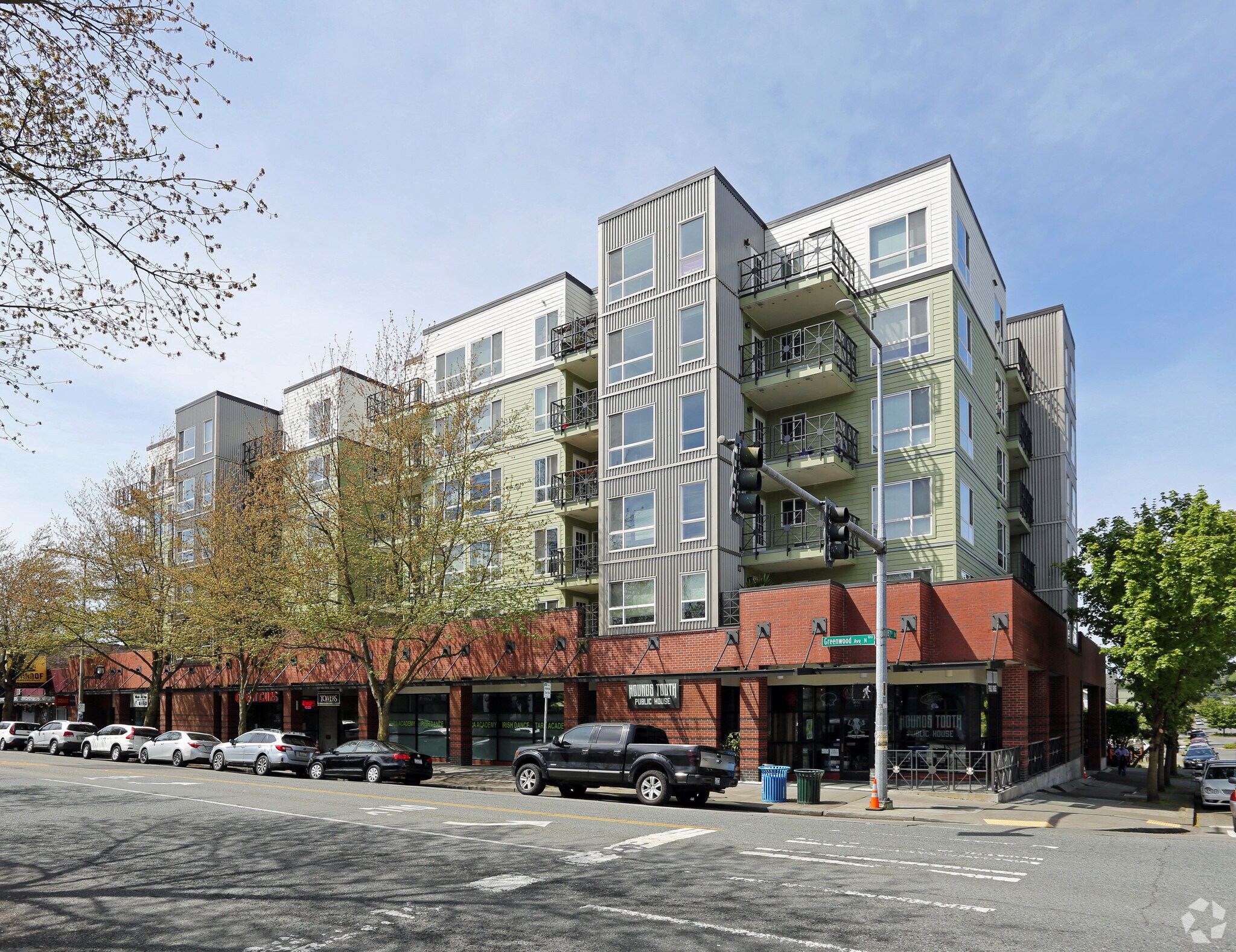 8551 Greenwood Ave N, Seattle, WA for lease Building Photo- Image 1 of 7