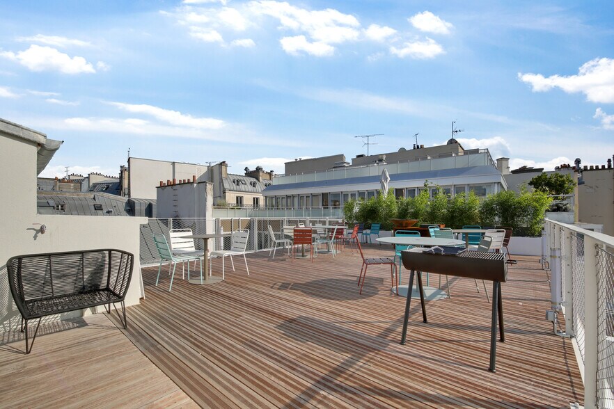 49 Rue De Provence, Paris à louer - Photo du bâtiment - Image 1 de 10
