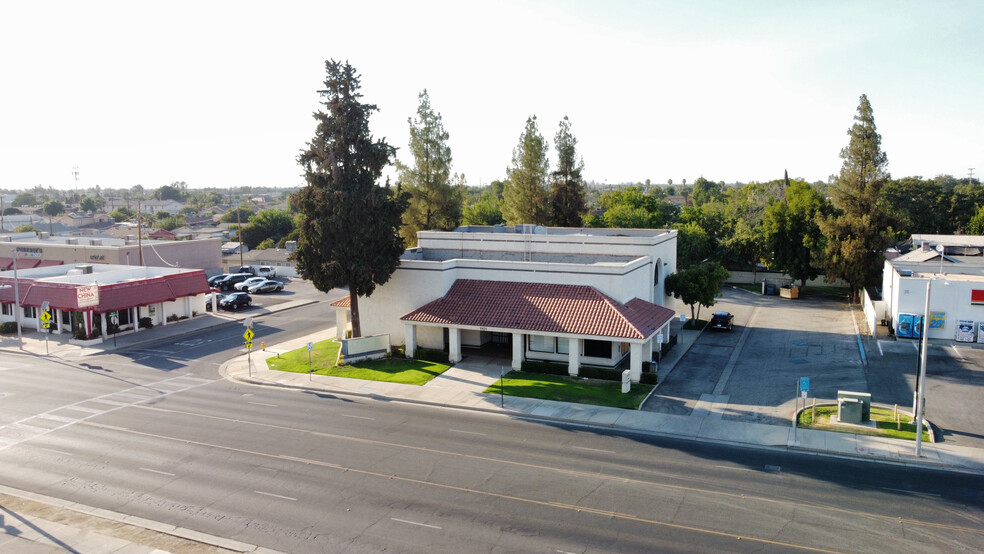 1101 Cecil Ave, Delano, CA for lease - Building Photo - Image 1 of 6