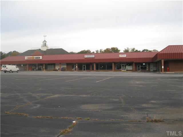502-520 W Raleigh St, Siler City, NC à louer - Photo du bâtiment - Image 3 de 13
