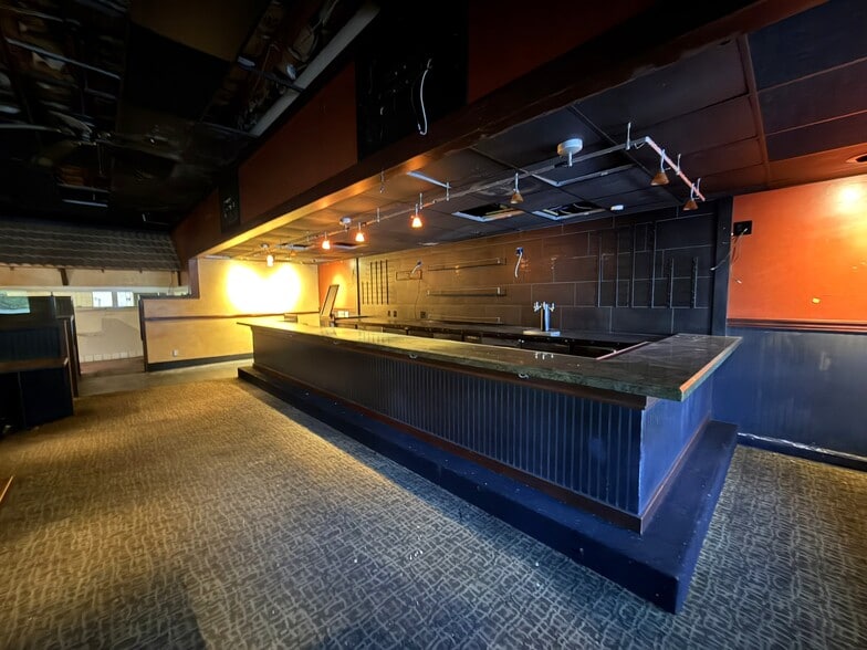 470 S Rosemead Blvd, Pasadena, CA for sale - Building Photo - Image 3 of 21