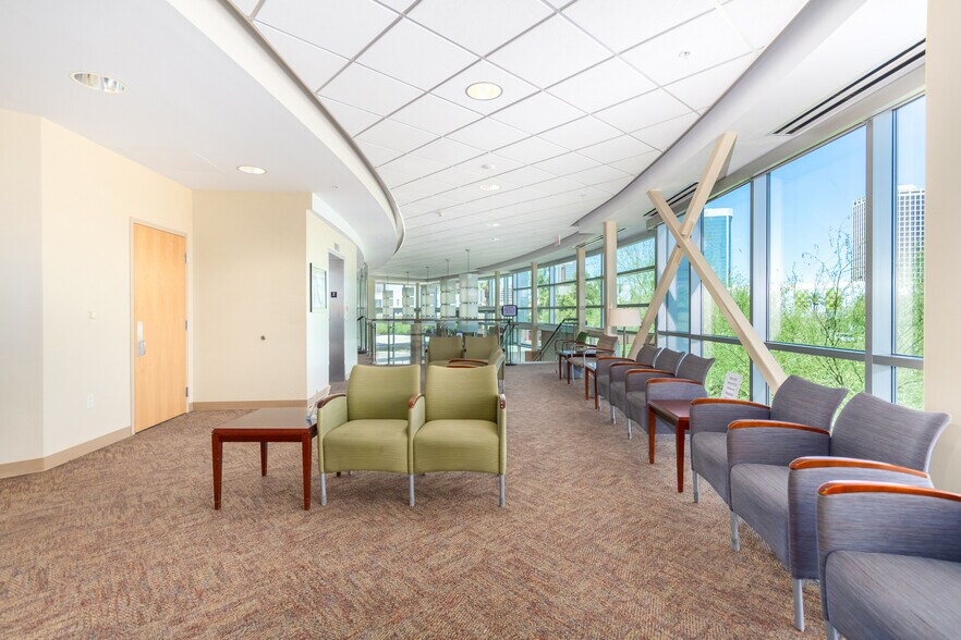 3090 N 3rd Ave, Phoenix, AZ à vendre - Photo intérieure - Image 2 de 35