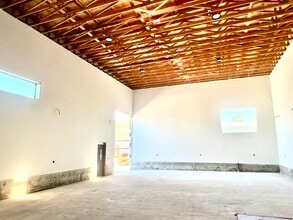 1315 Cota Ave, Long Beach, CA for lease Building Photo- Image 1 of 3