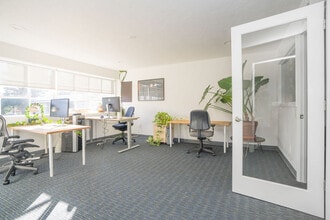 234 Marshall St, Redwood City, CA for lease Interior Photo- Image 2 of 5