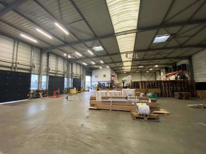 3 Rue De La Cenpa, Schweighouse-sur-Moder for lease - Interior Photo - Image 3 of 5