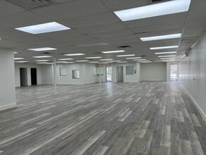 211 Gay St, Mccomb, MS for lease Interior Photo- Image 2 of 10