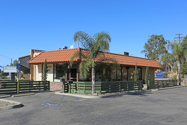 More details for 986 E Vista Way, Vista, CA - Retail for Sale