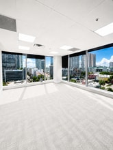 3050 Biscayne Blvd, Miami, FL à louer Photo intérieure- Image 1 de 2