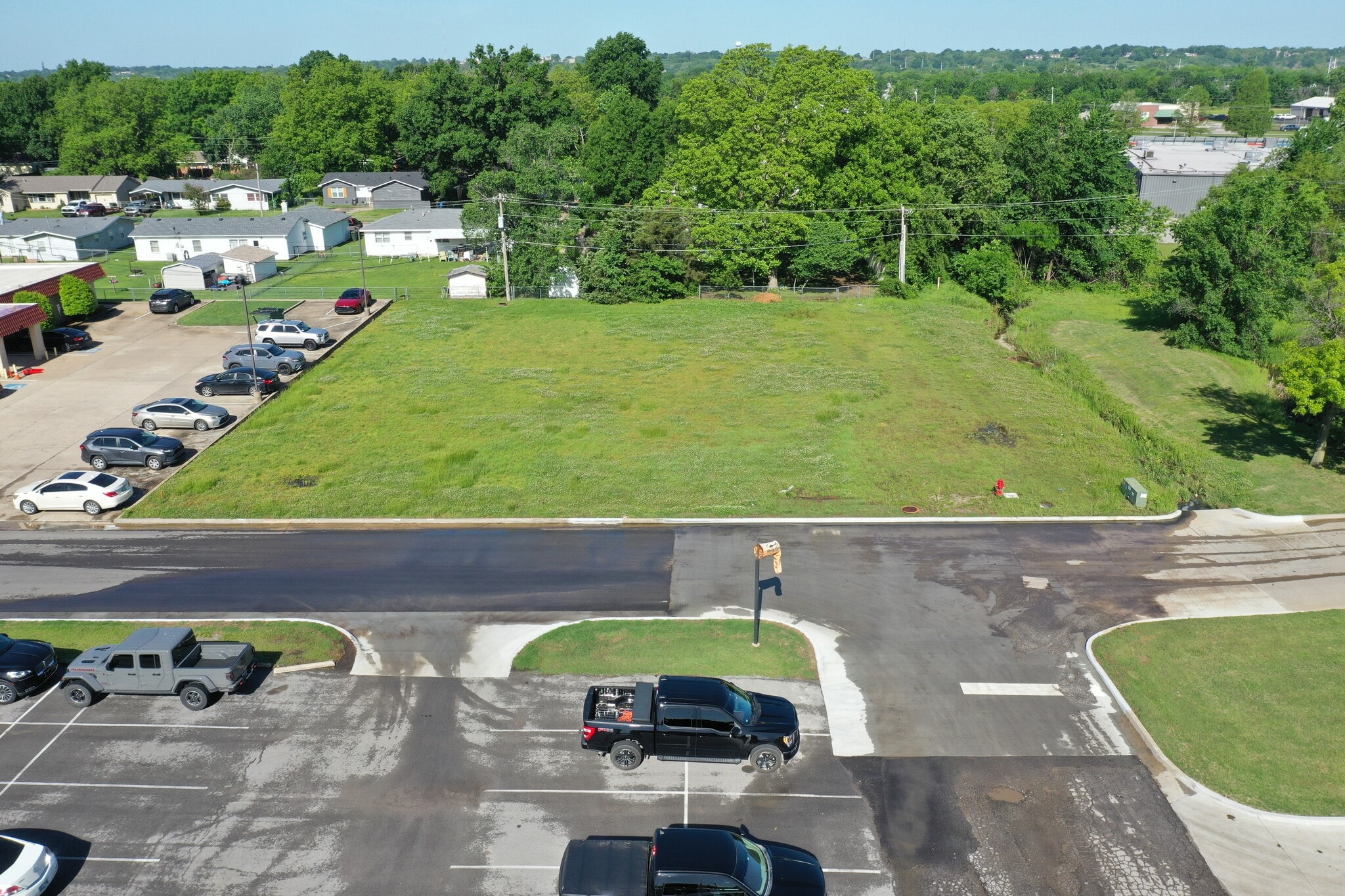 1421 N Muskogee Pl, Claremore, OK for sale Aerial- Image 1 of 14