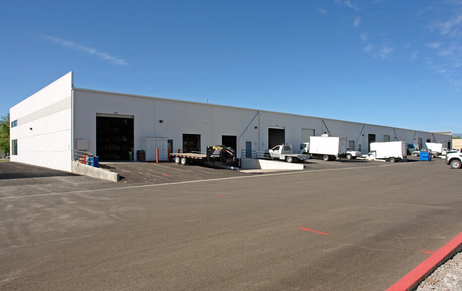 750 Freeport Blvd, Sparks, NV à louer - Photo du bâtiment - Image 3 de 6