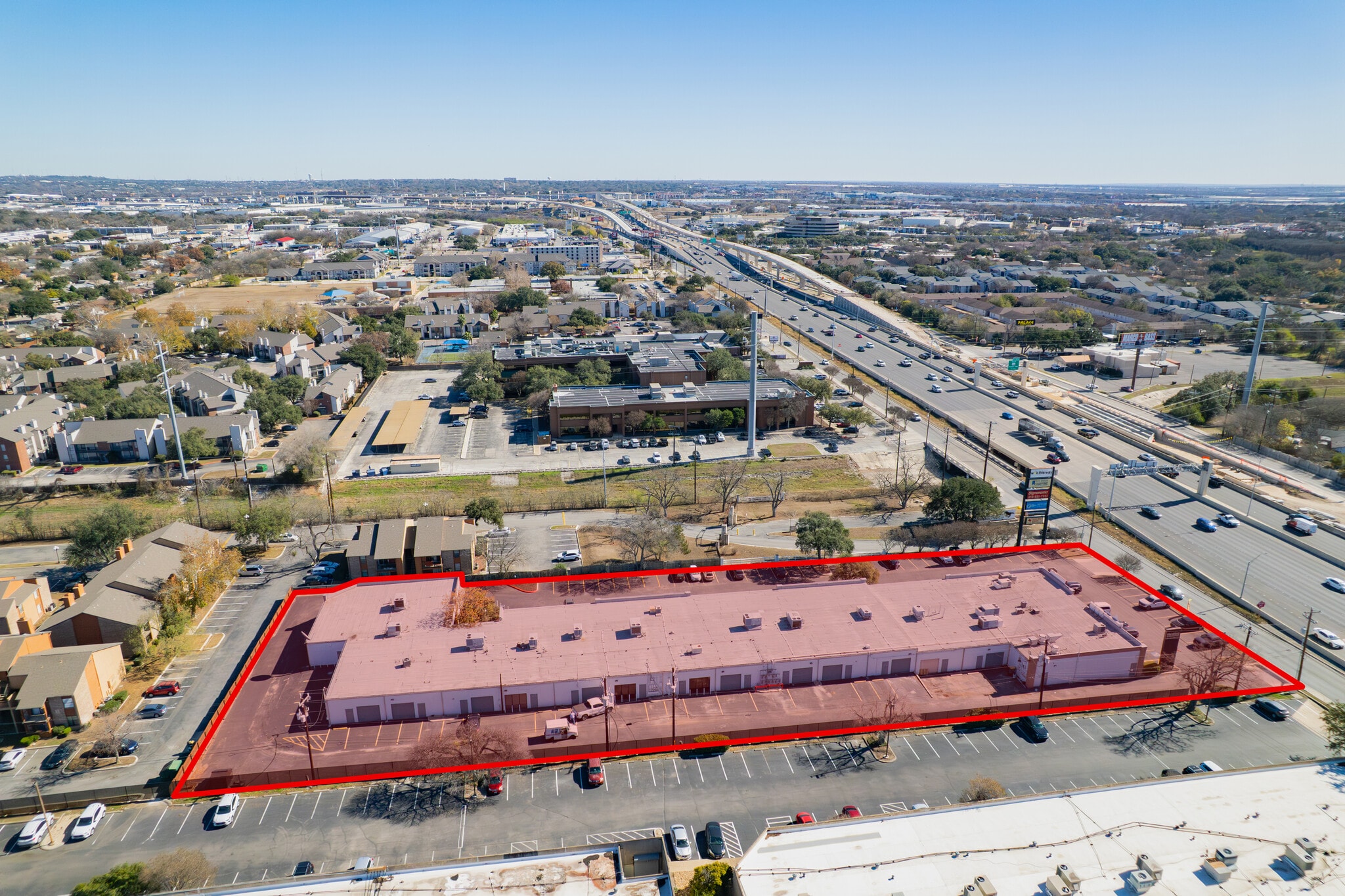 2411 NE Loop 410, San Antonio, TX for lease Primary Photo- Image 1 of 14