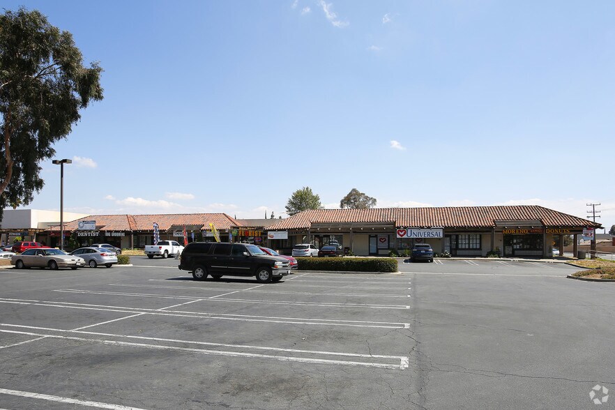 24541-24565 Alessandro Blvd, Moreno Valley, CA à vendre - Photo du bâtiment - Image 2 de 10