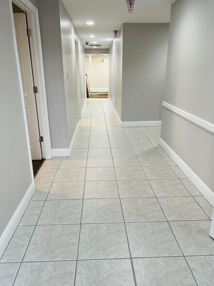 3150 Metro Pky, Fort Myers, FL for sale - Building Photo - Image 3 of 6