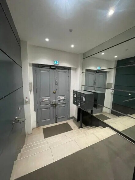 39 Rue Montgrand, Marseille for lease - Building Photo - Image 3 of 18