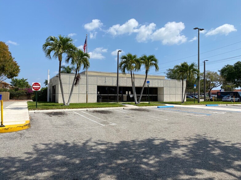 1660 S Congress Ave, Delray Beach, FL à vendre - Photo du bâtiment - Image 3 de 9