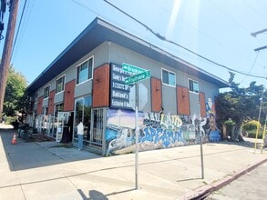 2900-2920 Fruitvale Ave, Oakland, CA for lease Building Photo- Image 1 of 8