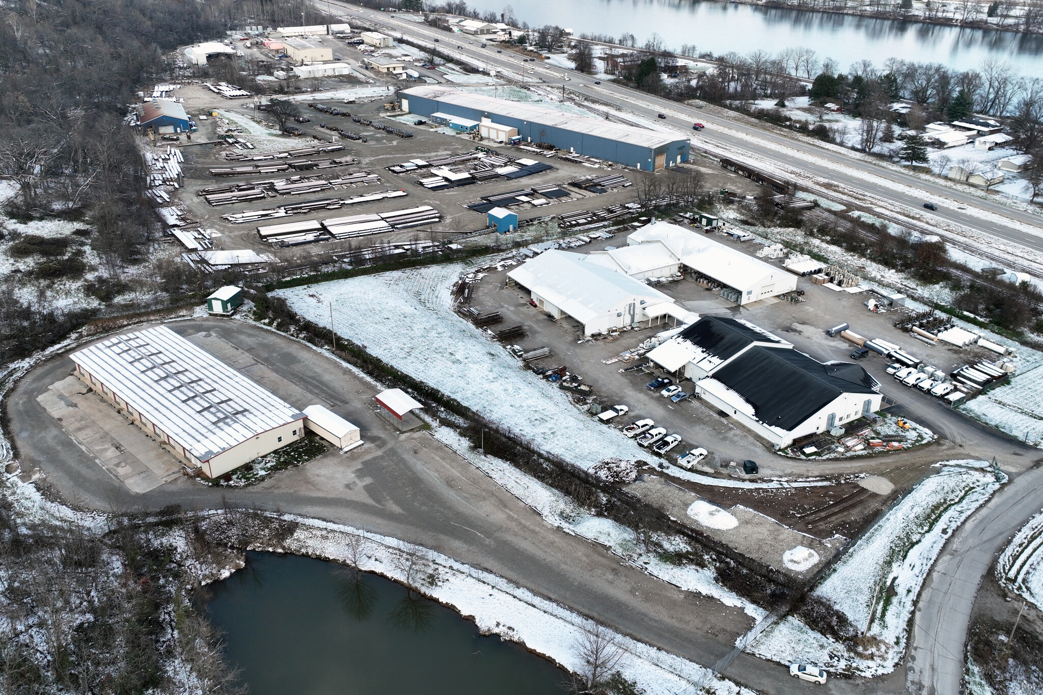 150 Ayers Blvd, Belpre, OH for sale Primary Photo- Image 1 of 2