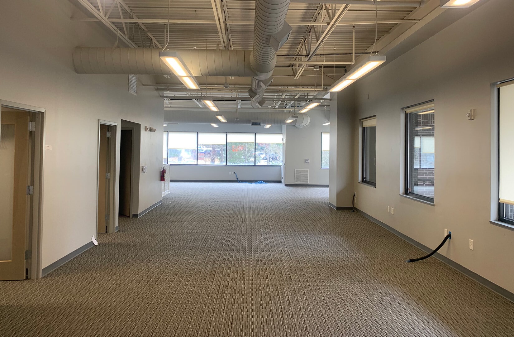 311-327 Providence Rd, Chapel Hill, NC for lease Interior Photo- Image 1 of 9