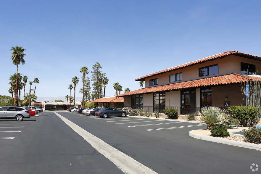 74075 El Paseo Dr, Palm Desert, CA for sale - Building Photo - Image 2 of 3