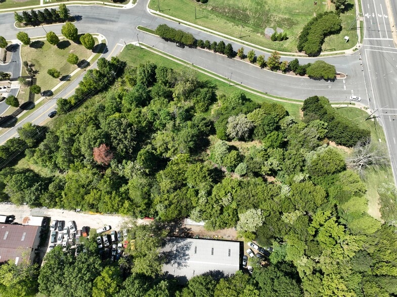 1633 Arrowood Road, Charlotte, NC for sale - Aerial - Image 2 of 9