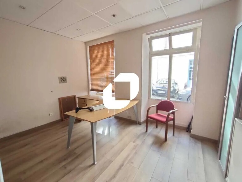 Bureau dans Versailles à louer - Photo intérieure - Image 3 de 11