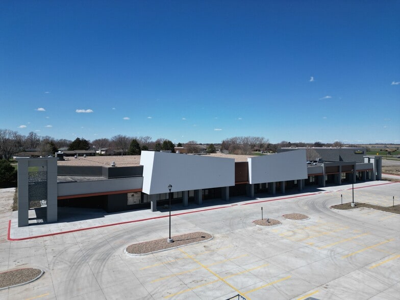 1105 Theatre, Hastings, NE for sale - Building Photo - Image 1 of 4