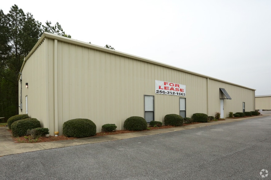 82 Industrial Blvd, Attalla, AL for lease - Building Photo - Image 3 of 4
