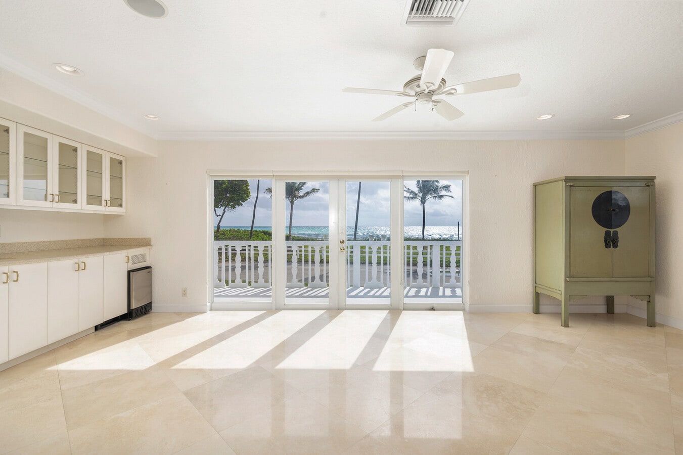 5505 N Ocean Blvd, Ocean Ridge, FL 33435 - Unit 15-204 -  - Interior Photo - Image 1 of 10