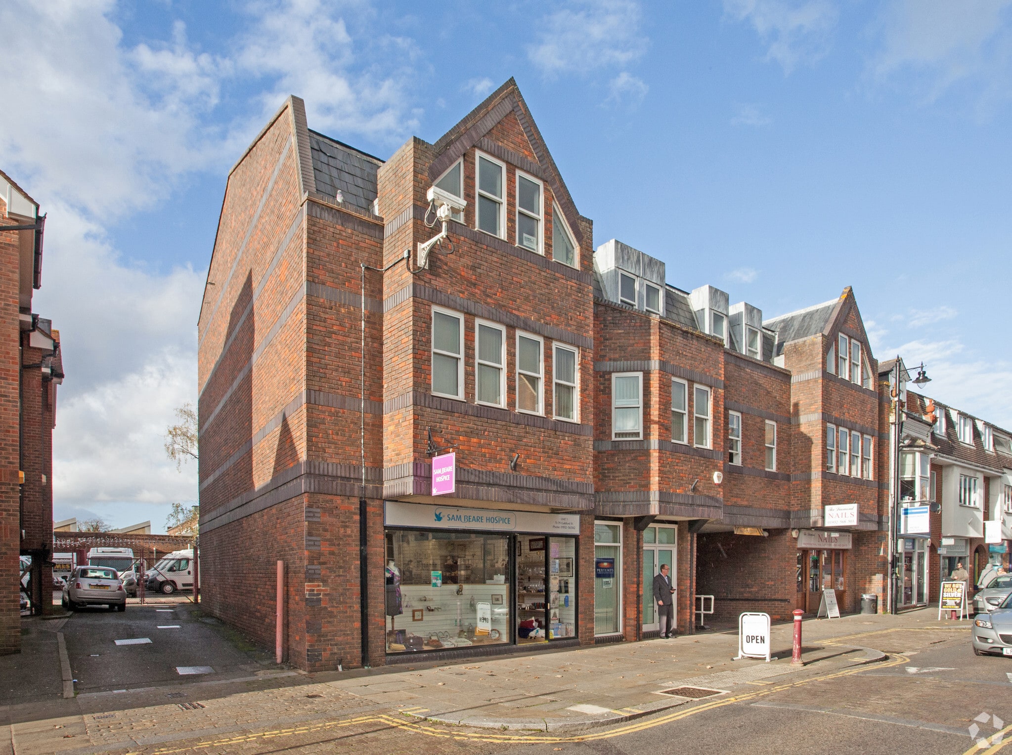 75-79 Guildford St, Chertsey for sale Primary Photo- Image 1 of 11