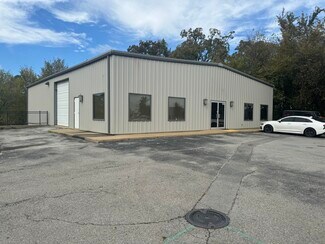 More details for 4500 N Thompson St, Springdale, AR - Office for Lease