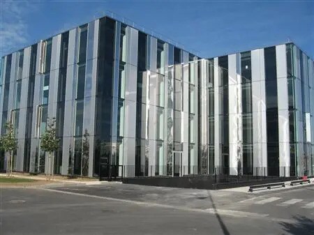 Office in Lieusaint for lease - Building Photo - Image 1 of 11