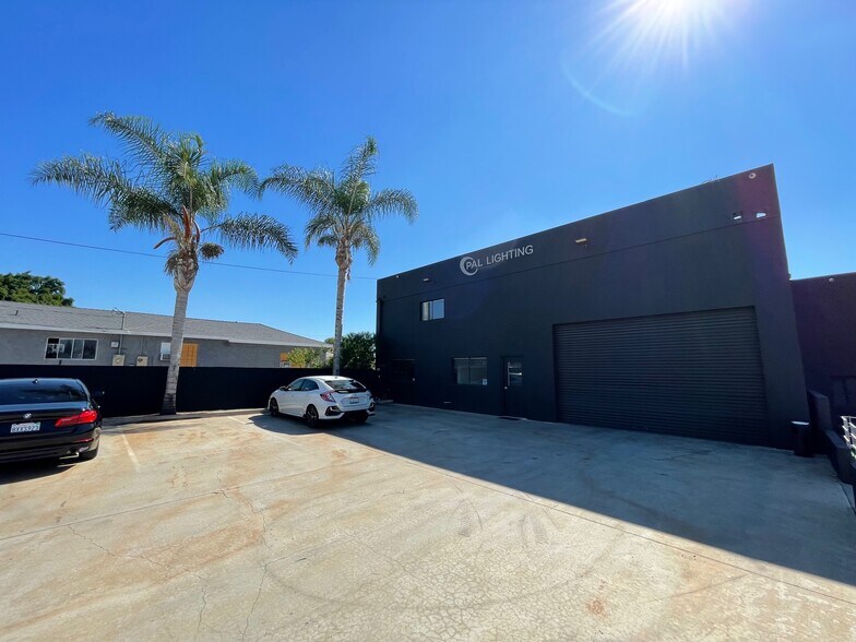 300-308 E 2nd Ave, La Habra, CA à vendre - Photo du bâtiment - Image 3 de 13