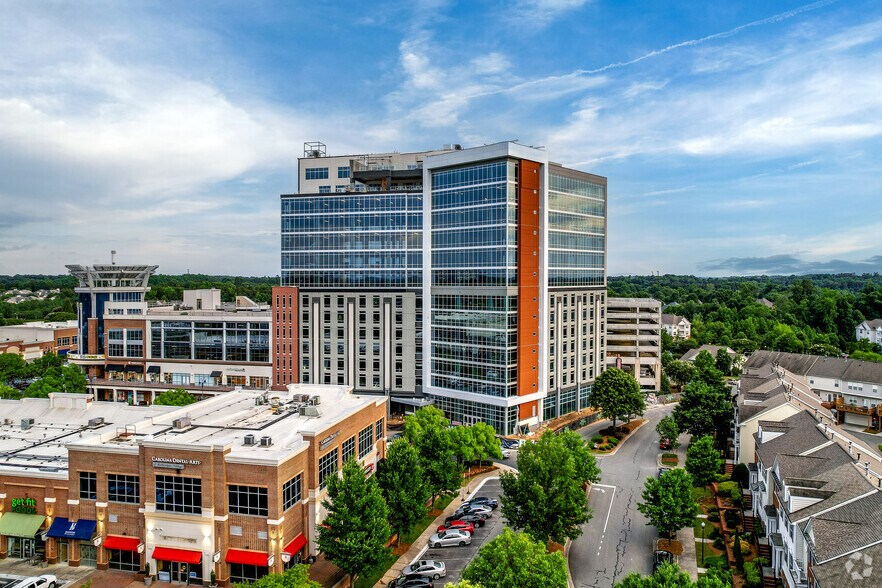 14819 Ballantyne Village Pky, Charlotte, NC à louer - Photo du bâtiment - Image 2 de 12