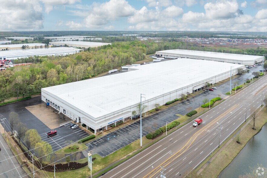 4685-4715 Shelby Dr E, Memphis, TN à louer - Aérien - Image 2 de 4