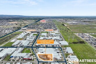 37 Hamersley Dr, Clyde North, VIC - Aérien  Vue de la carte - Image1