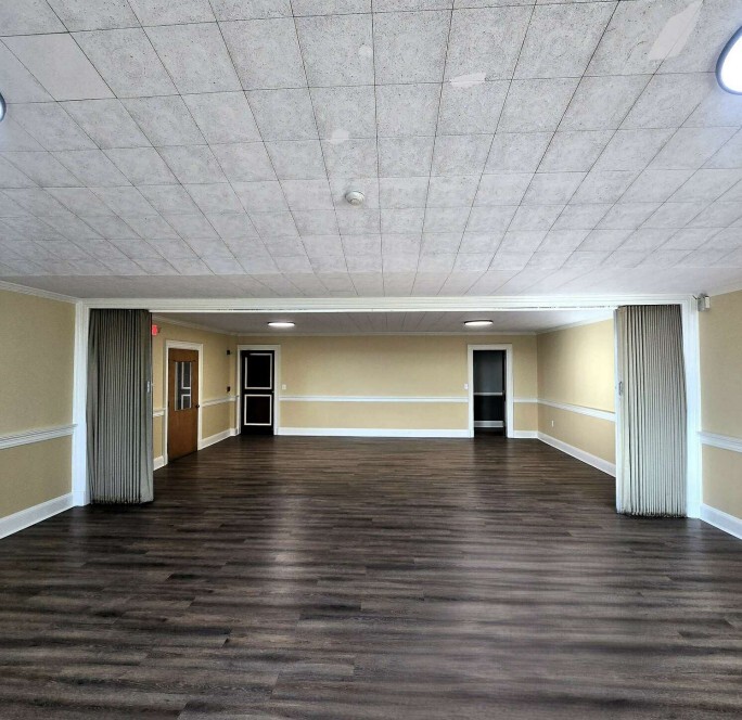 164 Deer Hill Ave, Danbury, CT for lease Interior Photo- Image 1 of 4