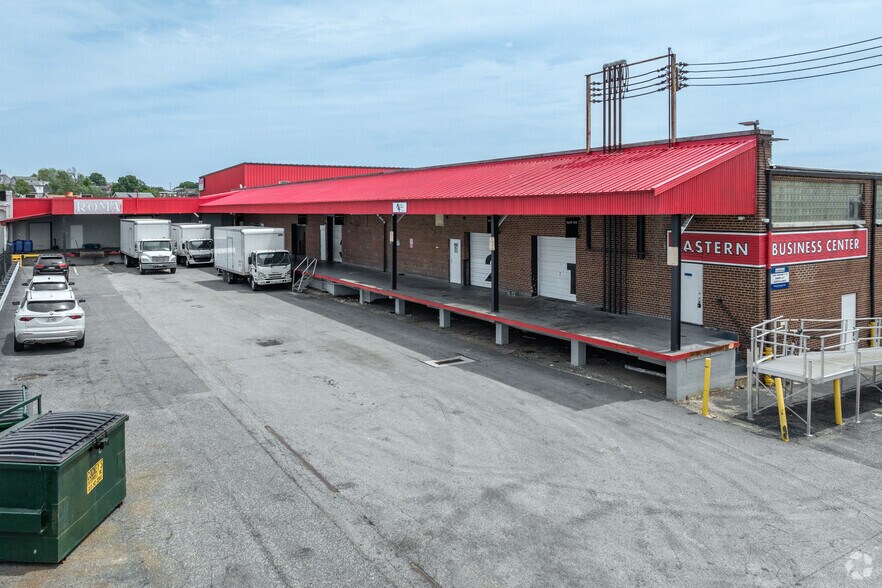 6801 Eastern Ave, Baltimore, MD à louer - Photo du bâtiment - Image 3 de 6