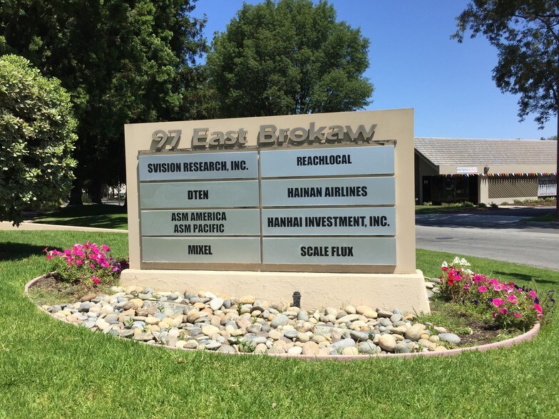 97 E Brokaw Rd, San Jose, CA for lease - Building Photo - Image 3 of 13