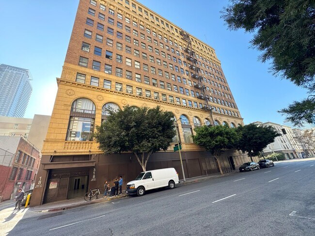 More details for 318-320 W 9th St, Los Angeles, CA - Office, Retail for Lease
