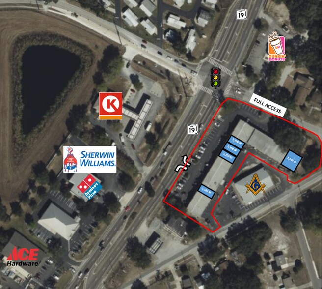 500 S Duncan Rd, Tavares, FL à louer - Photo du bâtiment - Image 2 de 4
